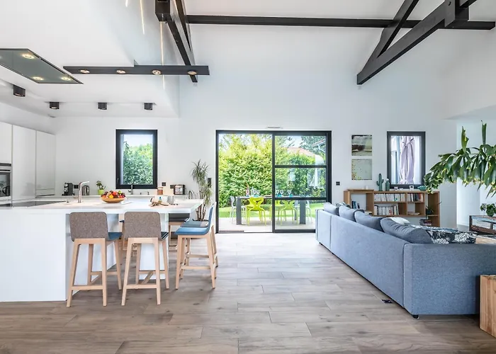 Manureva - Piscine Au Sel Biarritz